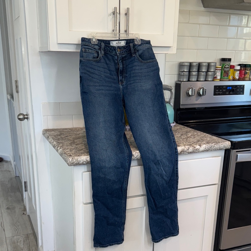 Hollister Women's Dark Blue Straight Leg Jeans